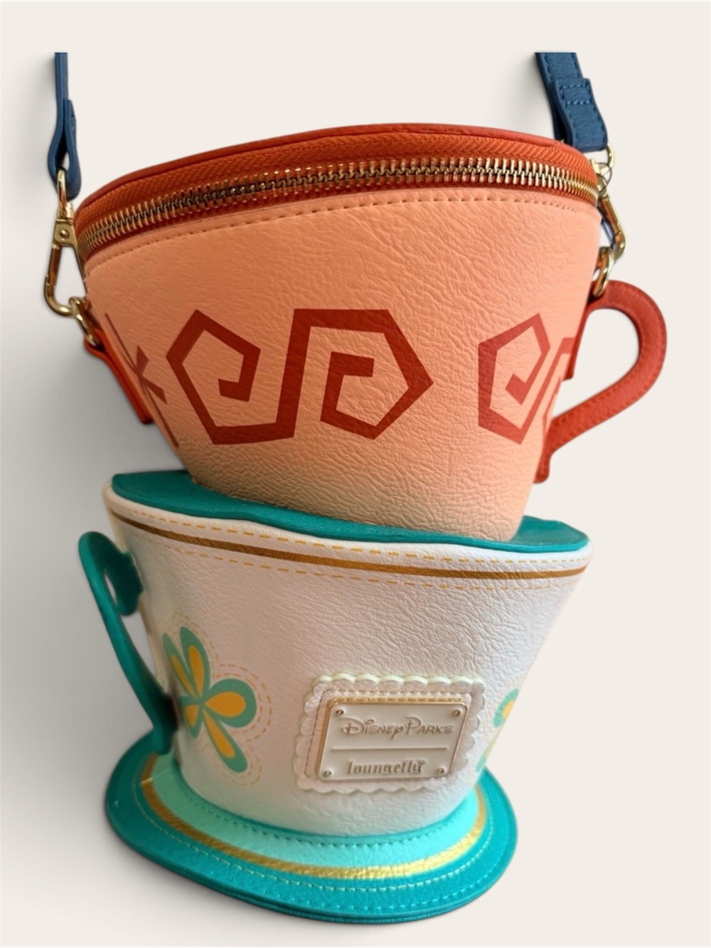 NWT Disney Parks Loungefly Alice in Wonderland Teacups Crossbody Bag